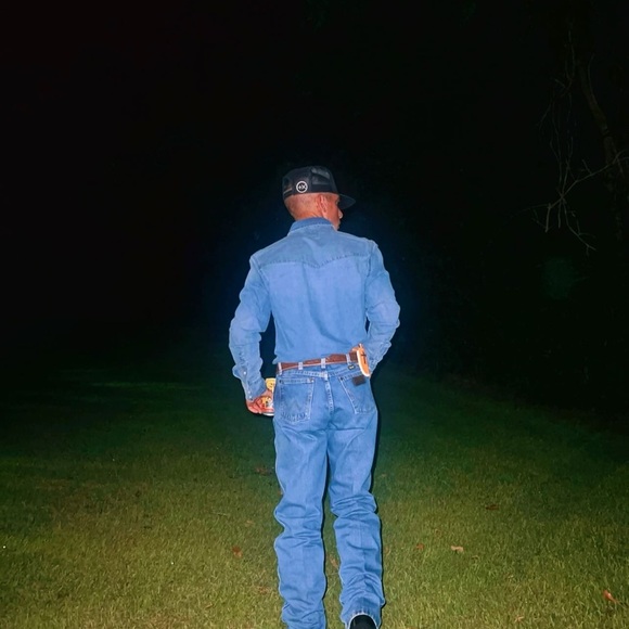 Meet your Posher, Calob - Picture 14 of 16